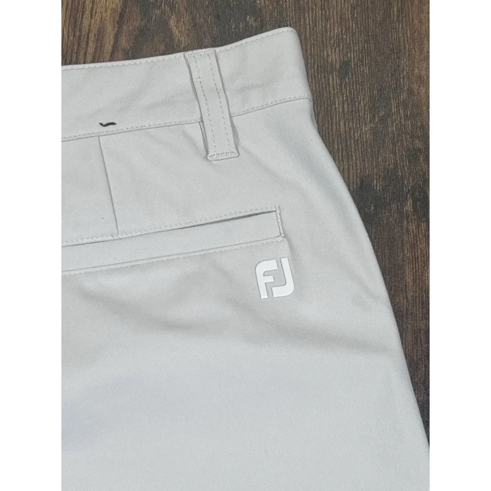 FootJoy FJ Men's Golf Shorts Khaki Size 30 Performance Flat Front 9